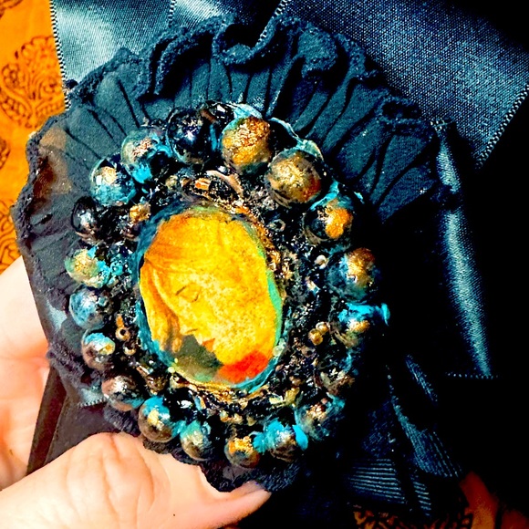 ARTIST handmade Victorian Black Kurt Cobain Cameo Mourning Headband - Picture 8 of 8